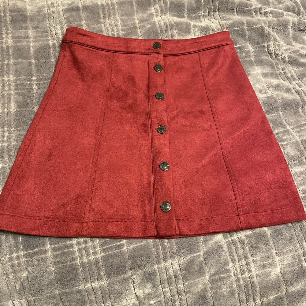 Plum, suede skirt in size small. Originally purchased from Tilly’s.